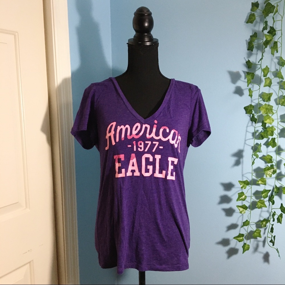 Purple American Eagle V-Neck Graphic Tee Short Sleeve Size L